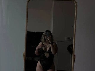 downtown-incalloutcallonline-craving-your-attention-female-escorts-in-toronto-canada