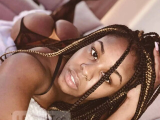 im-available-got-both-incall-and-outcall-service-female-escorts-in-niagara-falls-canada