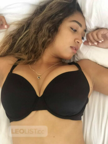 fresh-arrival-indian-student-available-for-sex-inoutcall-female-escorts-in-mississauga-canada-big-4