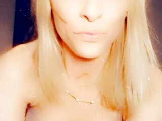 incall6ftblondhotelairportisuckingcocksqurts-female-escorts-in-mississauga-canada