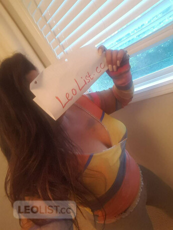 sari-fetish-jaccuzi-waxing-female-escorts-in-niagara-falls-canada-big-3