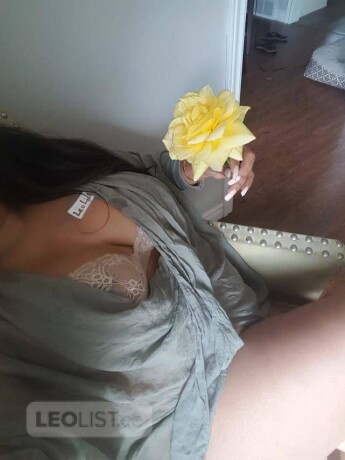 sari-fetish-jaccuzi-waxing-female-escorts-in-niagara-falls-canada-big-1
