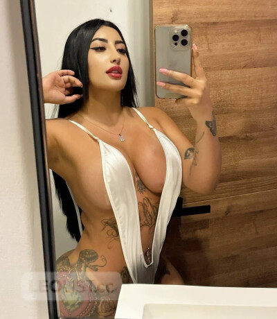 hot-goddess-ready-to-fuck-new-in-town-female-escorts-in-winnipeg-canada-big-2