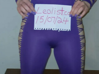 dripping-wet-tight-milf-female-escorts-in-toronto-canada