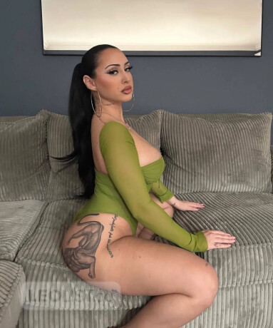 sweet-sexy-party-slut-female-escorts-in-saskatoon-canada-big-0