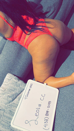 carla-laval-incall-female-escorts-in-laval-canada-big-0