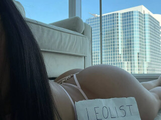 baby-latina-party-girl-female-escorts-in-toronto-canada