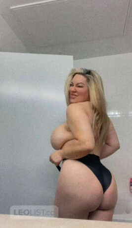 hello-daddies-im-available-247-for-you-all-female-escorts-in-victoria-canada-big-1