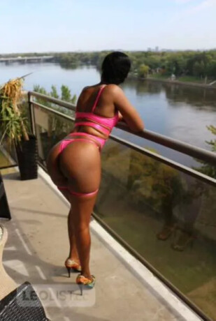 tu-seras-tres-satisfait-female-escorts-in-laval-canada-big-2