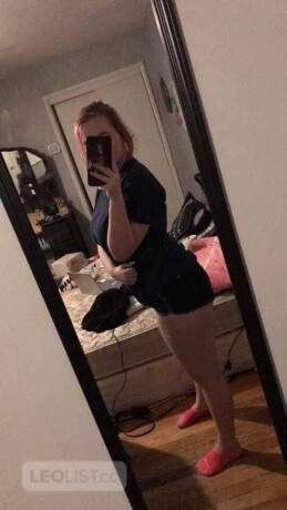 im-available-for-hooking-up-services-and-online-services-female-escorts-in-victoria-canada-big-0
