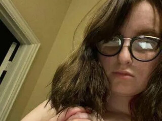 haylee-itwant-female-escorts-in-brandon-canada-58-72518018