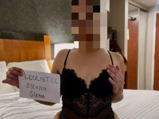 siena-female-escorts-in-barrie-canada-2892162424