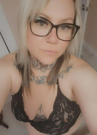 jamie-female-escorts-in-kingston-canada-2897796864-big-1