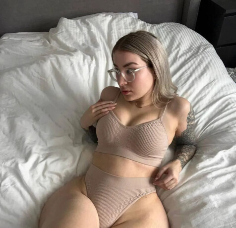 jenny-female-escorts-in-kingston-canada-506-5163842-big-3
