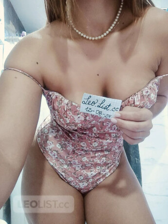 barrie-young-and-pretty-very-clean-and-hot-baby-female-escorts-in-barrie-canada-big-1