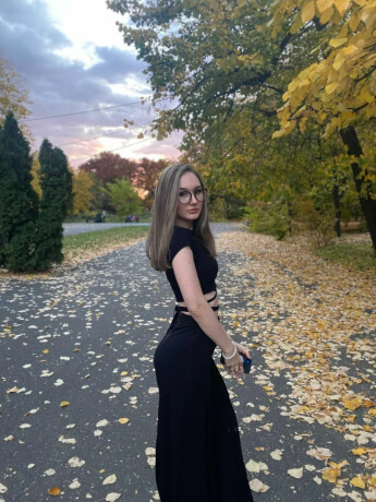lisa-female-escorts-in-etobicoke-canada-929-754-7754-big-2