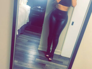 kennedy-king-female-escorts-in-oakville-canada