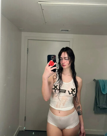 rose-female-escorts-in-vaughan-canada-929-256-5722-big-3