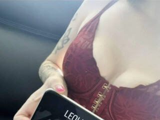 lexi-female-escorts-in-brampton-canada-64-7-497-2906