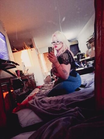 beerae-female-escorts-in-winnipeg-canada-1-204-588-2013-big-3