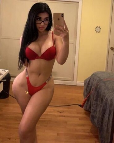 lesly-female-escorts-in-victoria-canada-1-438-299-4593-big-2