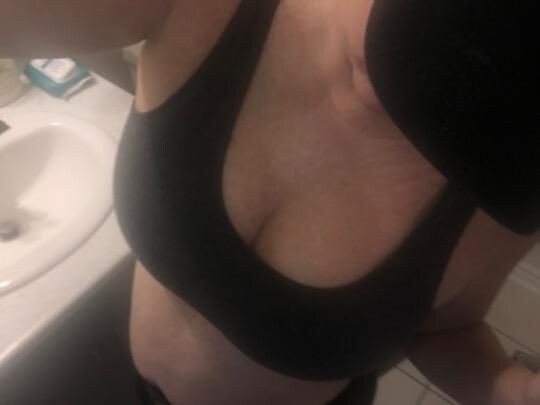 chanel-female-escorts-in-oshawa-canada-1-647-410-7113-big-1
