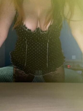once-a-whore-female-escorts-in-london-canada-1-226-406-4349-big-1