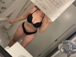 chloe-female-escorts-in-niagara-falls-canada