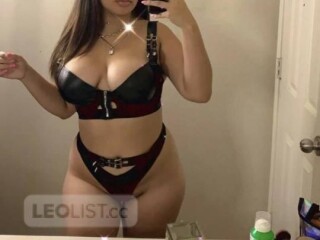 catalina-female-escorts-in-toronto-canada