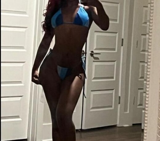 ashley-female-escorts-in-toronto-canada-1-289-210-1203-big-3