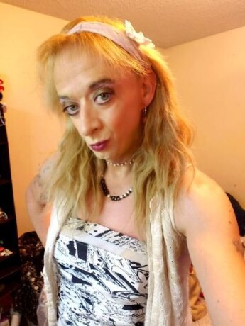 stefanie-shemale-escort-in-edmonton-canada-1-780-299-4500-big-4