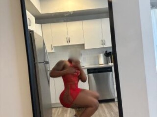 diamond-female-escorts-in-hamilton-canada-1-437-443-7280