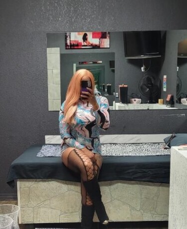 zara-grace-female-escorts-in-red-deer-canada-1-780-900-4780-big-1