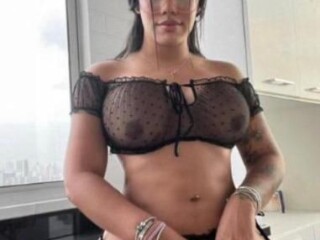 amanda-shemale-escort-in-guelph-canada-1-226-215-4272