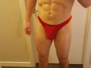 open-minded-easy-going-handsome-smart-gay-escort-in-vancouver-canada