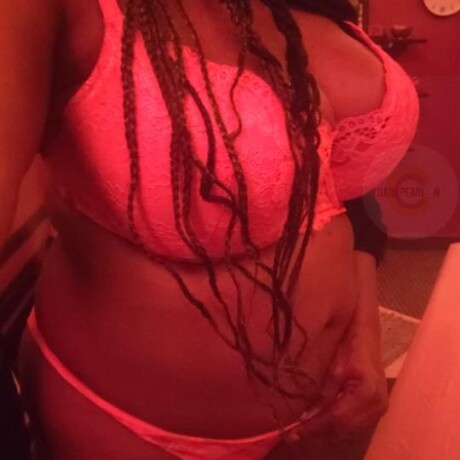 darkpearl-nubia-female-escorts-in-kelowna-canada-1-587-600-2285-big-3