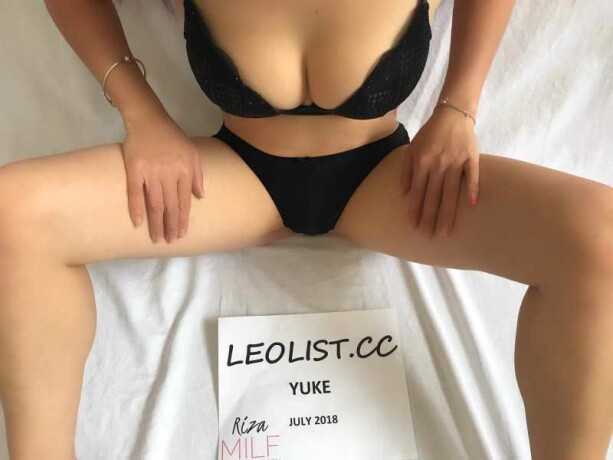 yuke-at-rizas-female-escorts-in-vancouver-canada-big-4