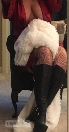 marrie-female-escorts-in-airdrie-canada-big-0