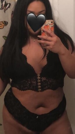 karina-female-escorts-in-toronto-canada-1-437-488-9194-big-3