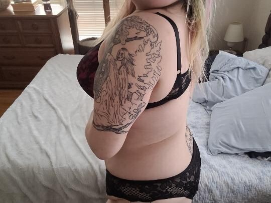 friskyfoxie-female-escorts-in-kitchener-canada-1-226-779-0884-big-0