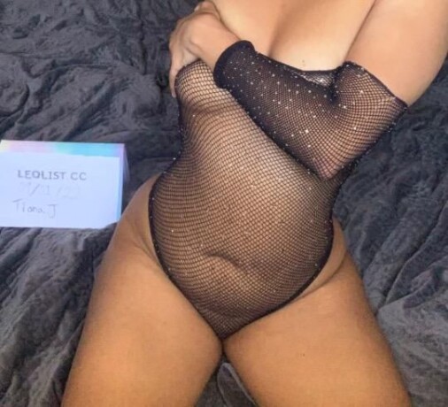 female-escorts-in-toronto-canada-1-289-255-2665-big-0