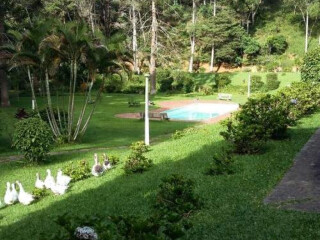 chacara-sitio-e-rancho-de-temporada-em-miguel-pereira-rio-de-janeiro-rio-de-janeiro-bangalos-de-1e-2-qtos-em-fazenda-regiao-serrana-rj-serra-do-rj