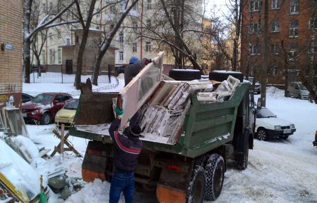vyvoz-musora-v-moskve-predlozenie-uslugi-v-obieiavlenii-u27167917-na-baraxlanet-big-0