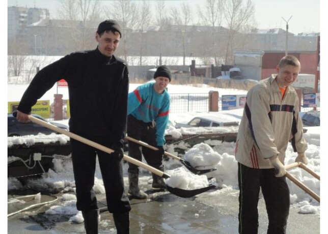 uborka-snega-vyvoz-musora-v-orenburge-predlozenie-uslugi-v-obieiavlenii-u20086596-na-baraxlanet-big-2