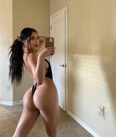 yessenia-female-escorts-in-miami-fl-631-364-0985-big-2