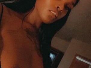 aari-shemale-escort-in-chicago-il