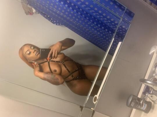 female-escorts-in-the-bronx-ny-1-917-000-0011-big-1