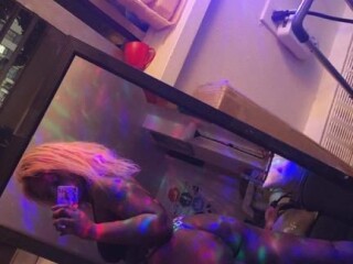 female-escorts-in-toronto-canada