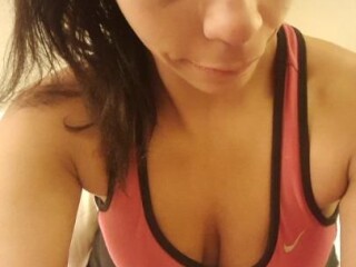 i-cant-stop-r-i-d-i-n-your-cock-female-escorts-in-denver-co