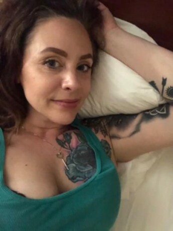 female-escorts-in-detroit-mi-734-398-2488-big-4